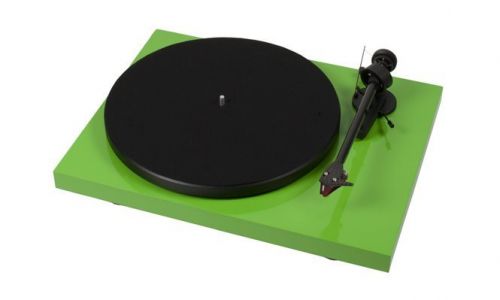  - Pro-Ject Debut Carbon DC Turntable